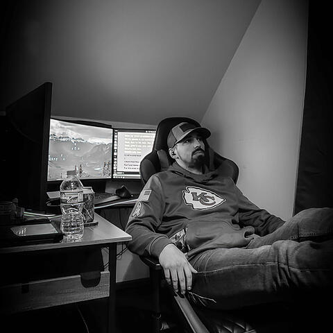 CaptnTater - Veteran content creator focused on gaming culture commentary